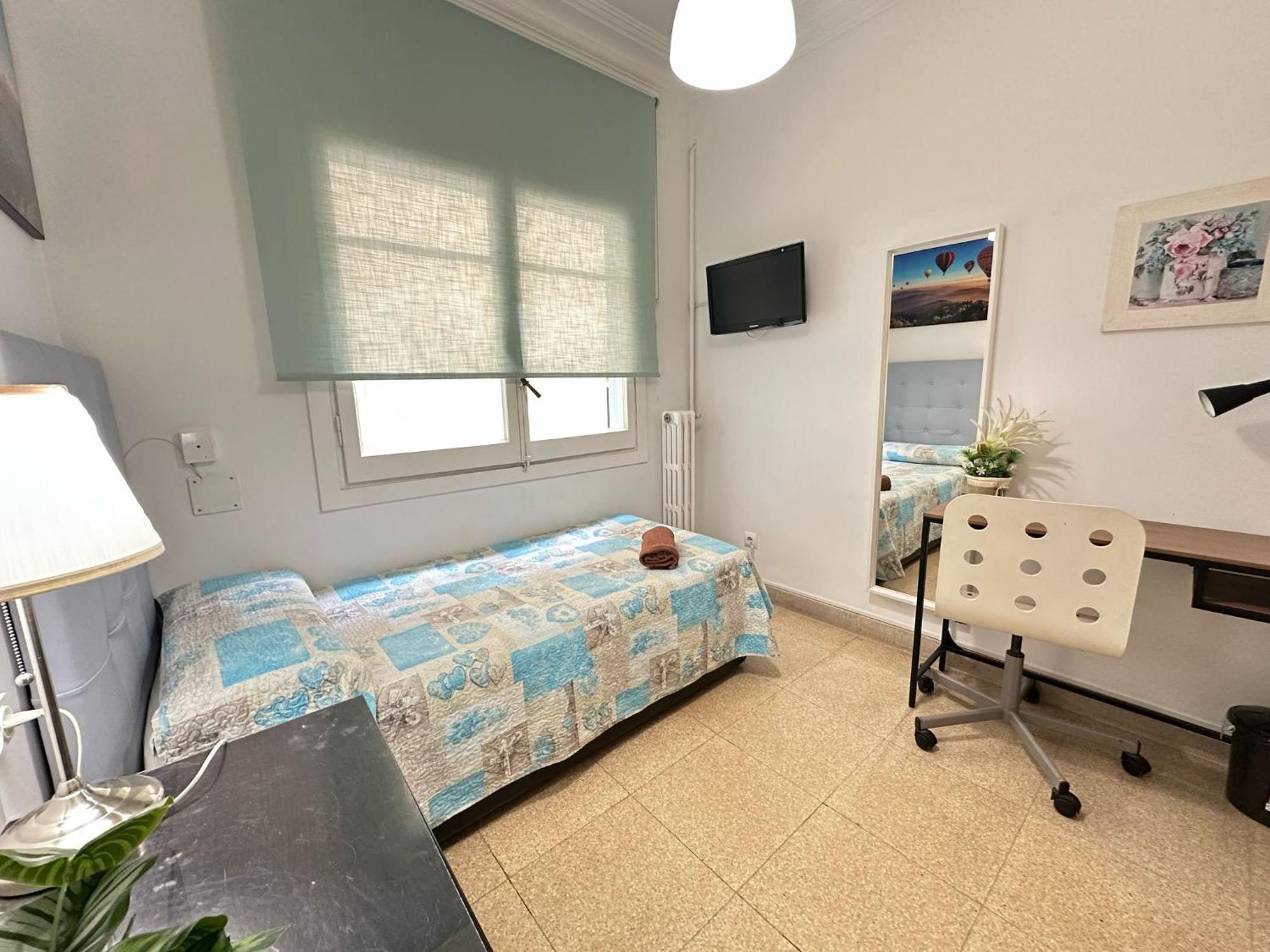 Nuevo Balmes Couette-café Barcelone